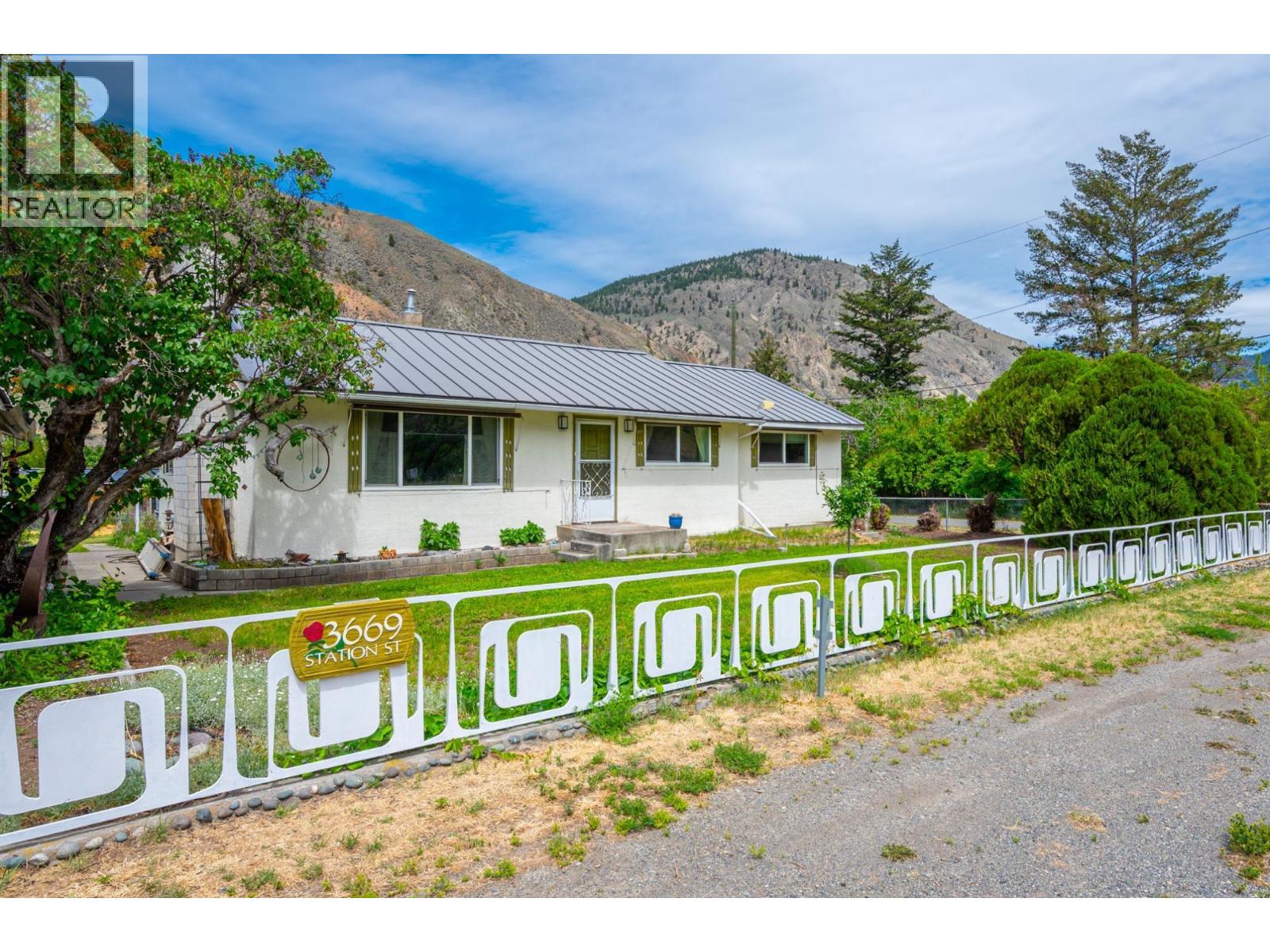3669 Station Street, Ashcroft, British Columbia  V0K 1A0 - Photo 1 - 10374536