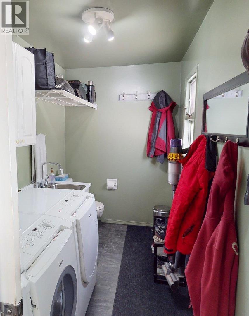 771 Ferguson Crescent, Elkford, British Columbia  V0B 1H0 - Photo 13 - 10375202