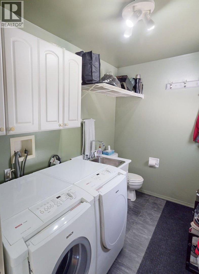 771 Ferguson Crescent, Elkford, British Columbia  V0B 1H0 - Photo 14 - 10375202