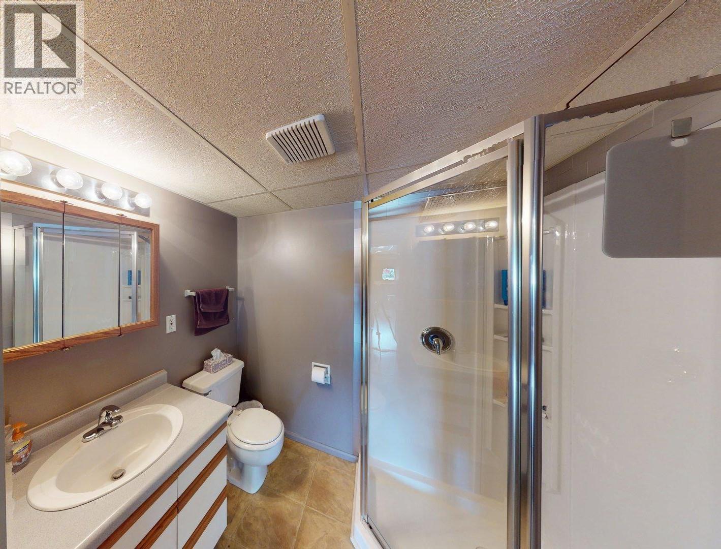 771 Ferguson Crescent, Elkford, British Columbia  V0B 1H0 - Photo 33 - 10375202