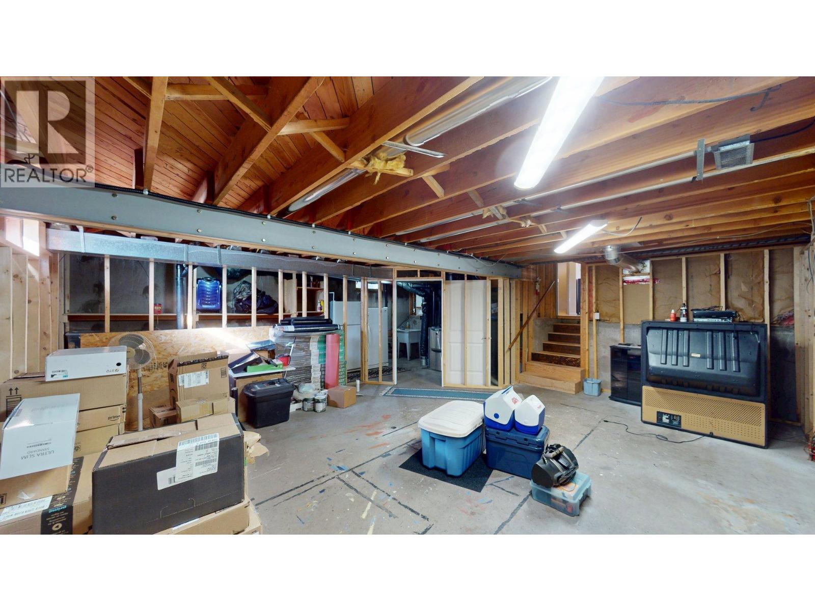 771 Ferguson Crescent, Elkford, British Columbia  V0B 1H0 - Photo 36 - 10375202