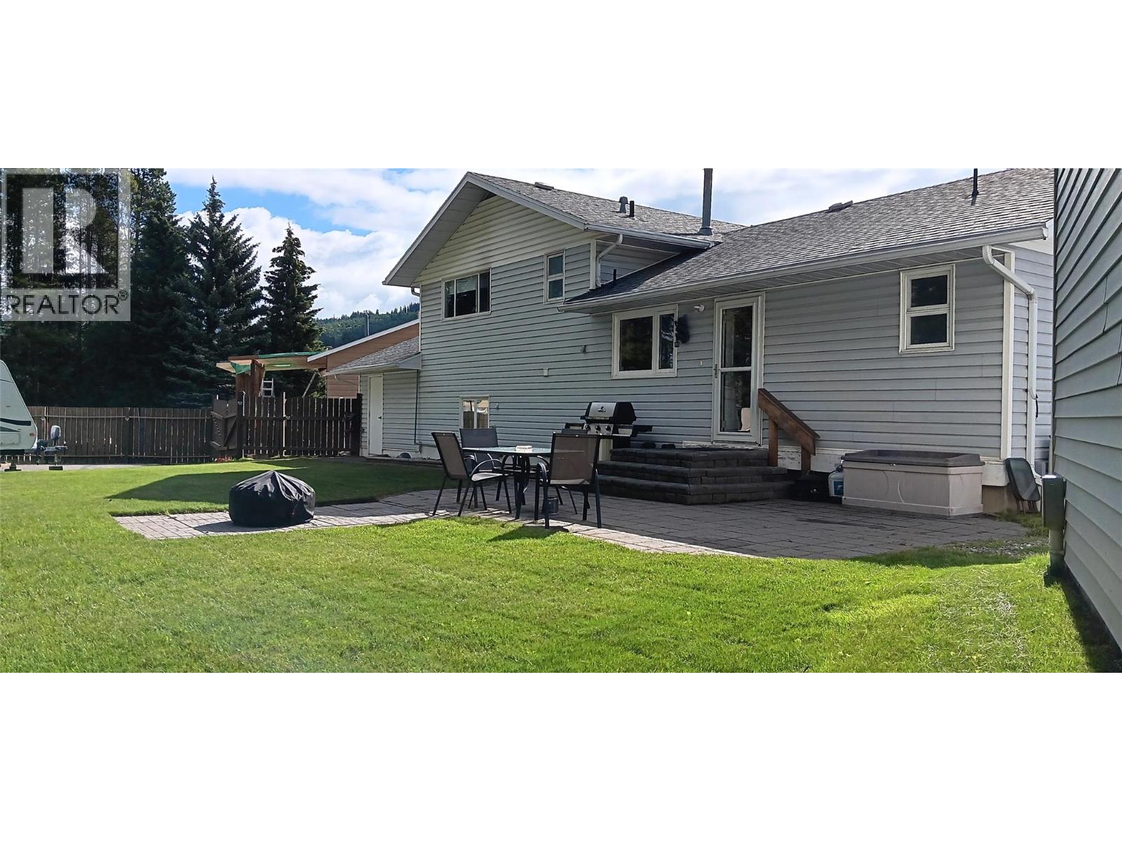 771 Ferguson Crescent, Elkford, British Columbia  V0B 1H0 - Photo 44 - 10375202