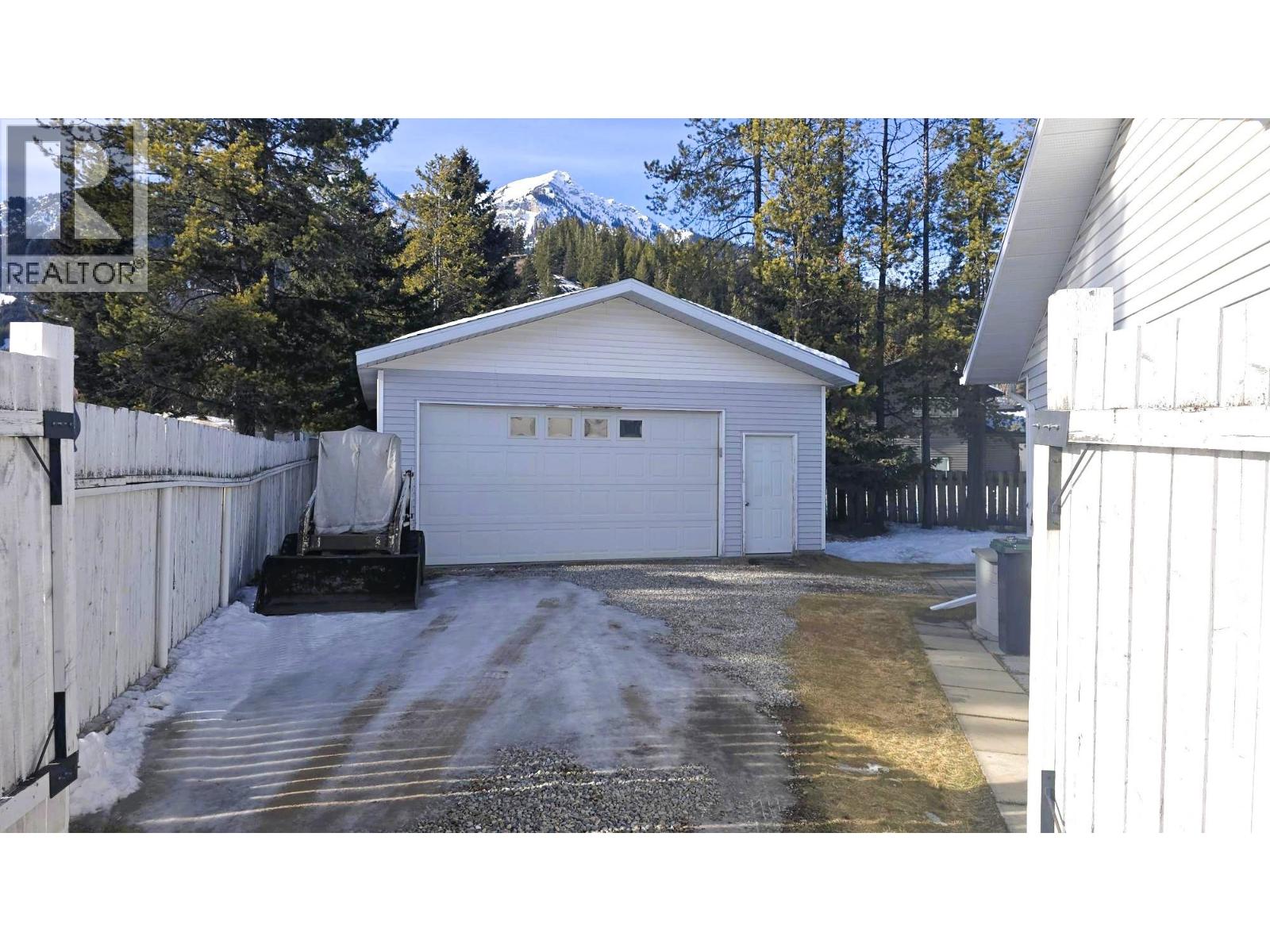 771 Ferguson Crescent, Elkford, British Columbia  V0B 1H0 - Photo 47 - 10375202