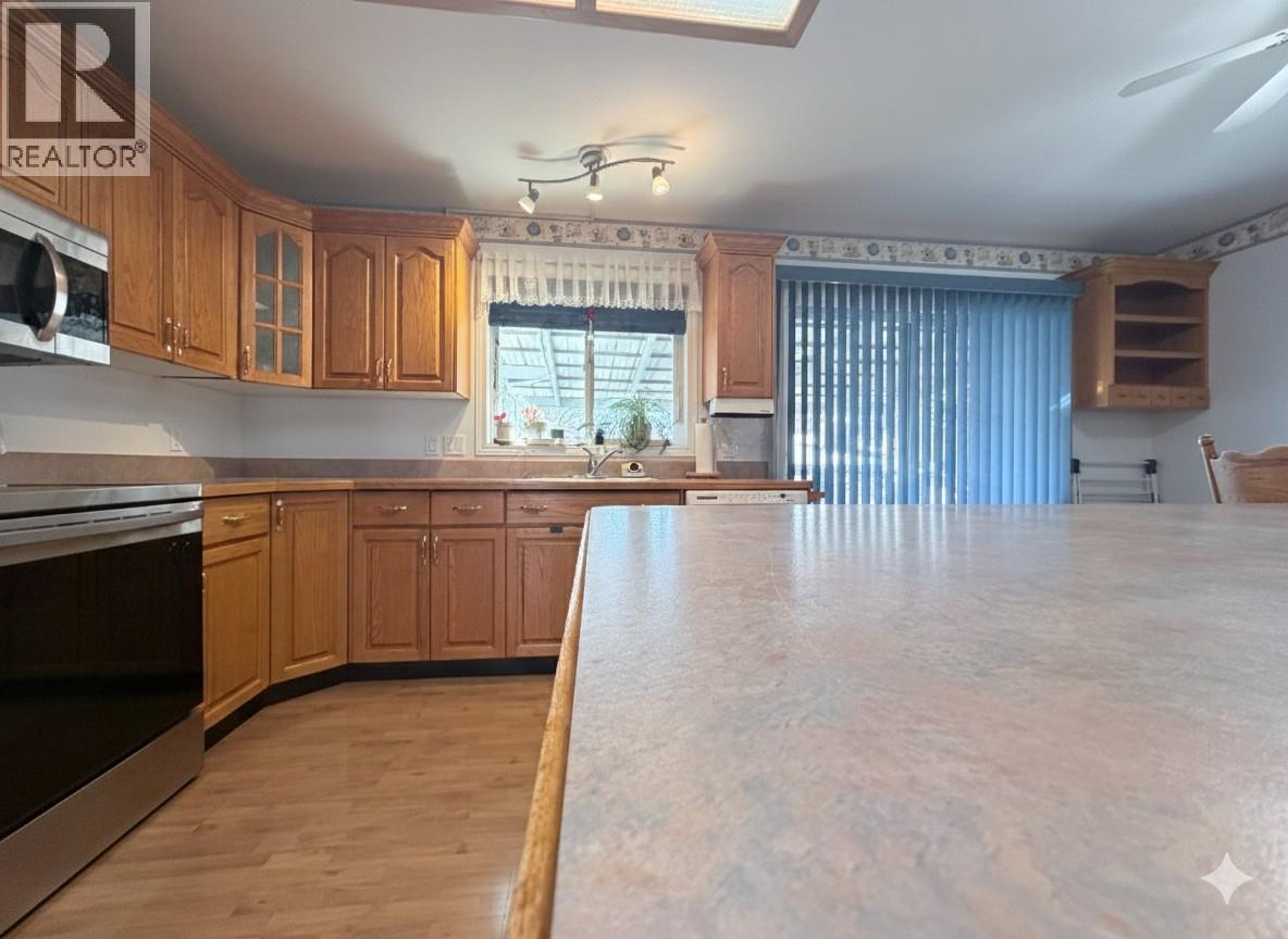 705 11th Street S, Cranbrook, British Columbia  V1C 5J8 - Photo 13 - 10375721