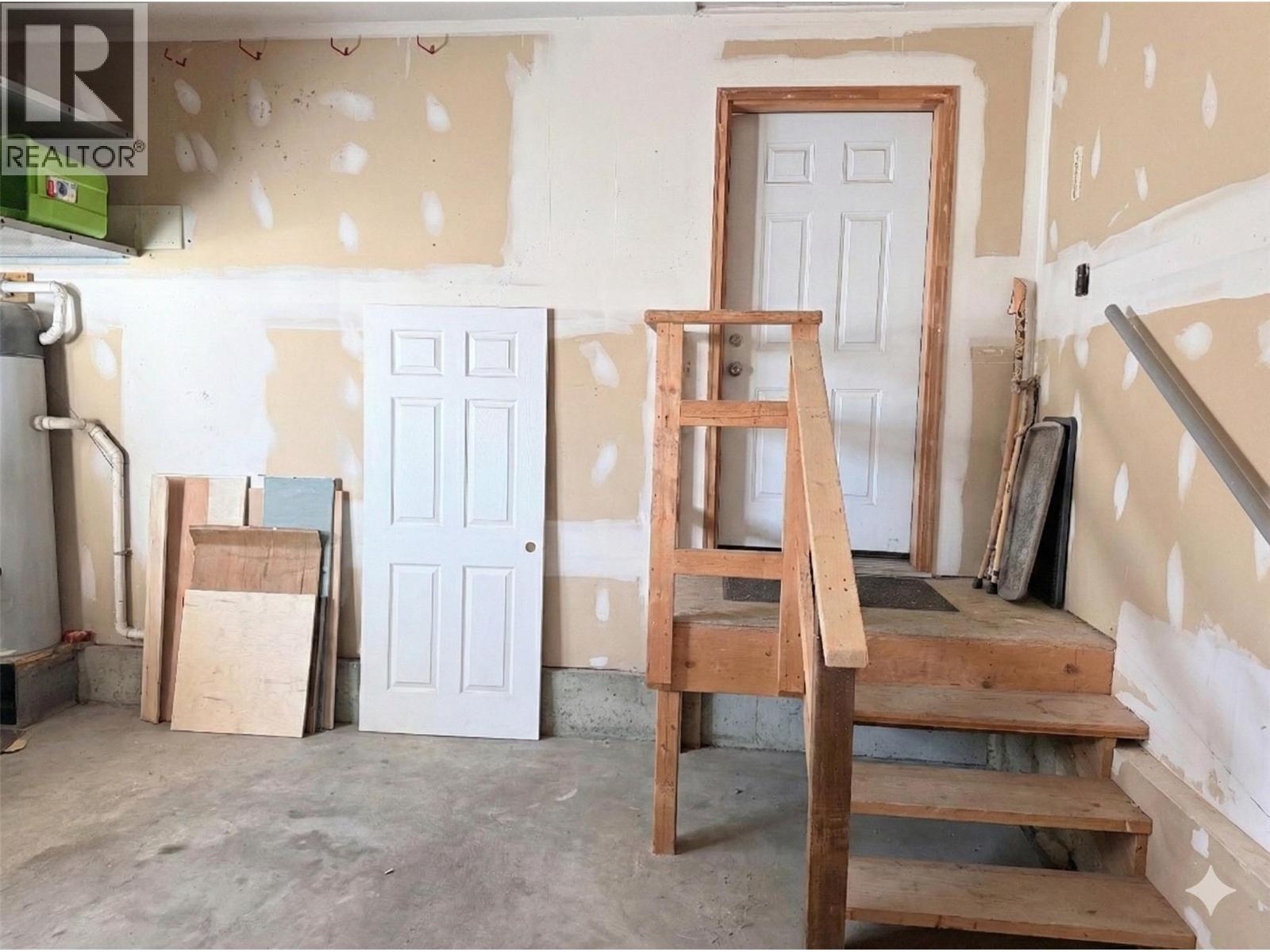 705 11th Street S, Cranbrook, British Columbia  V1C 5J8 - Photo 44 - 10375721