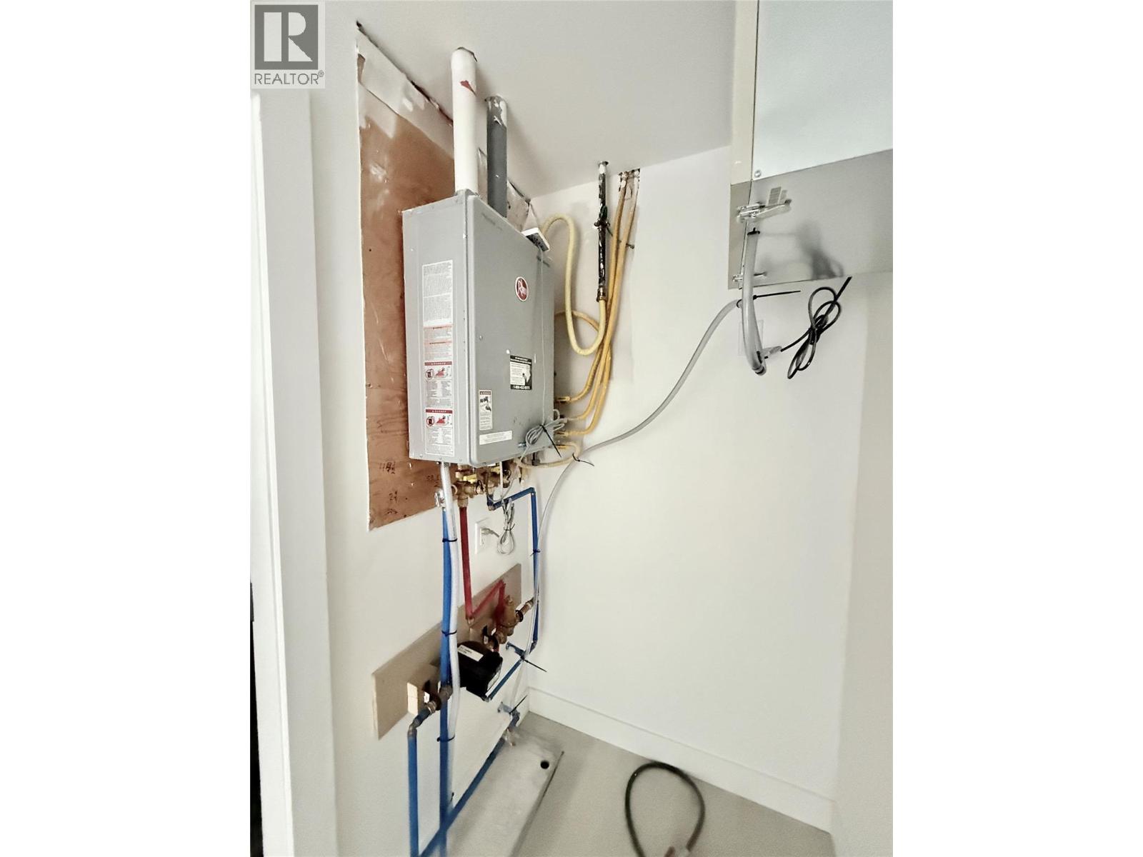 937 Spillway Road Unit# 204, Oliver, British Columbia  V0H 1T8 - Photo 8 - 10375807