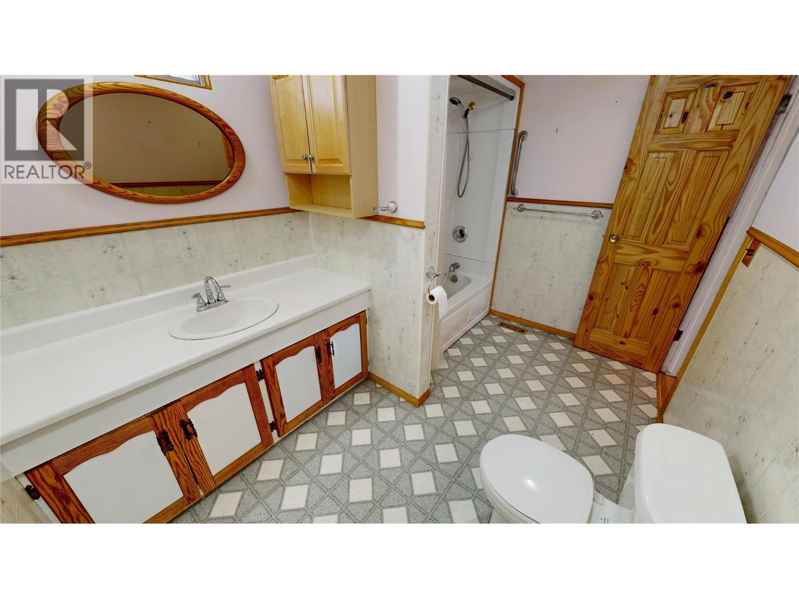 7516 Columbia Avenue, Radium Hot Springs, British Columbia  V0A 1M0 - Photo 18 - 10375799