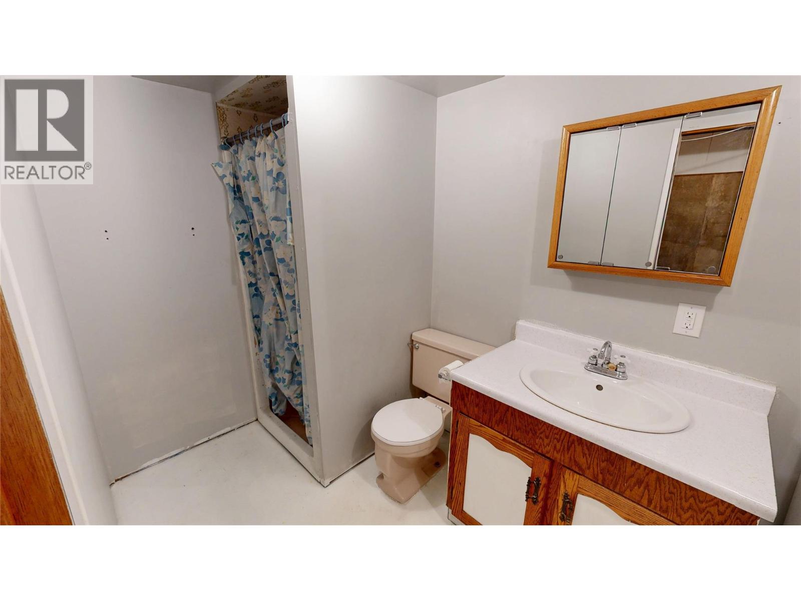 7516 Columbia Avenue, Radium Hot Springs, British Columbia  V0A 1M0 - Photo 33 - 10375799