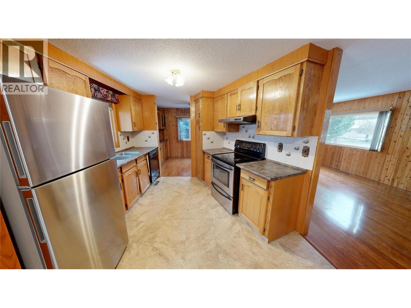 7516 Columbia Avenue, Radium Hot Springs, British Columbia  V0A 1M0 - Photo 6 - 10375799