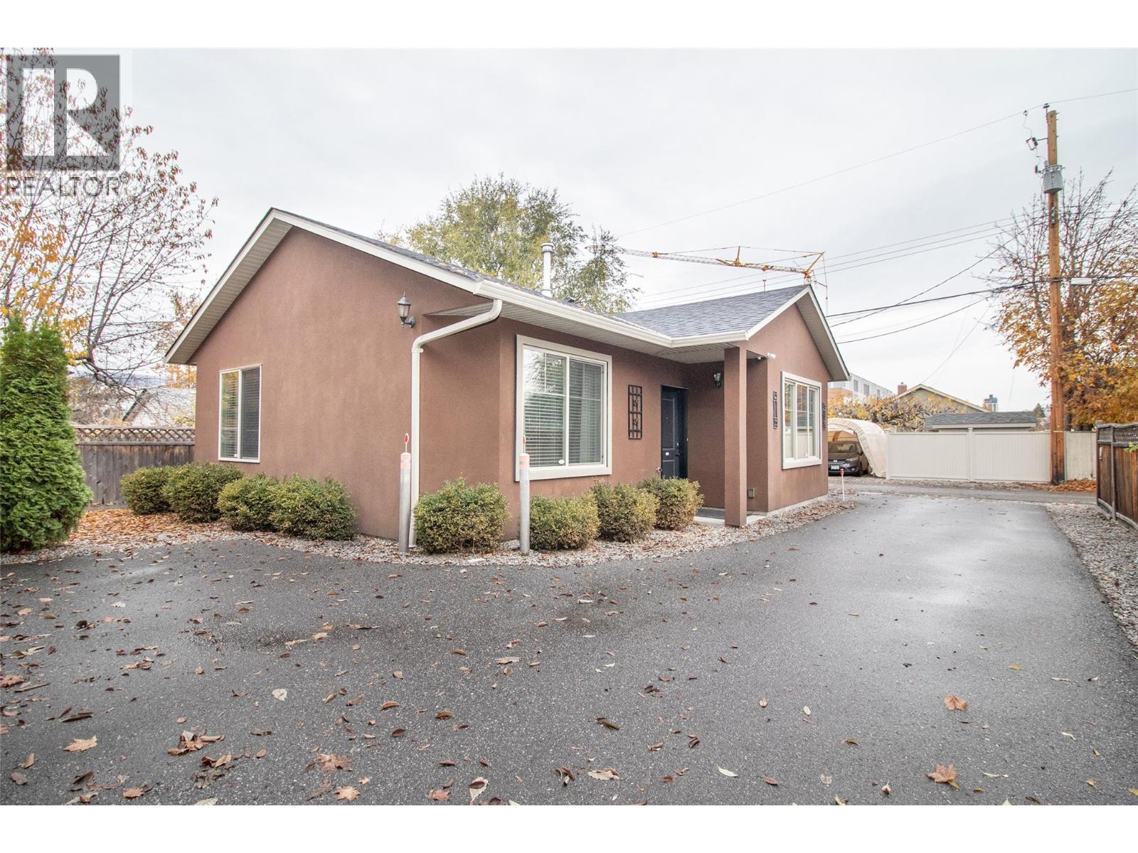 560 Christleton Avenue, Kelowna, British Columbia  V1Y 5J2 - Photo 44 - 10375769