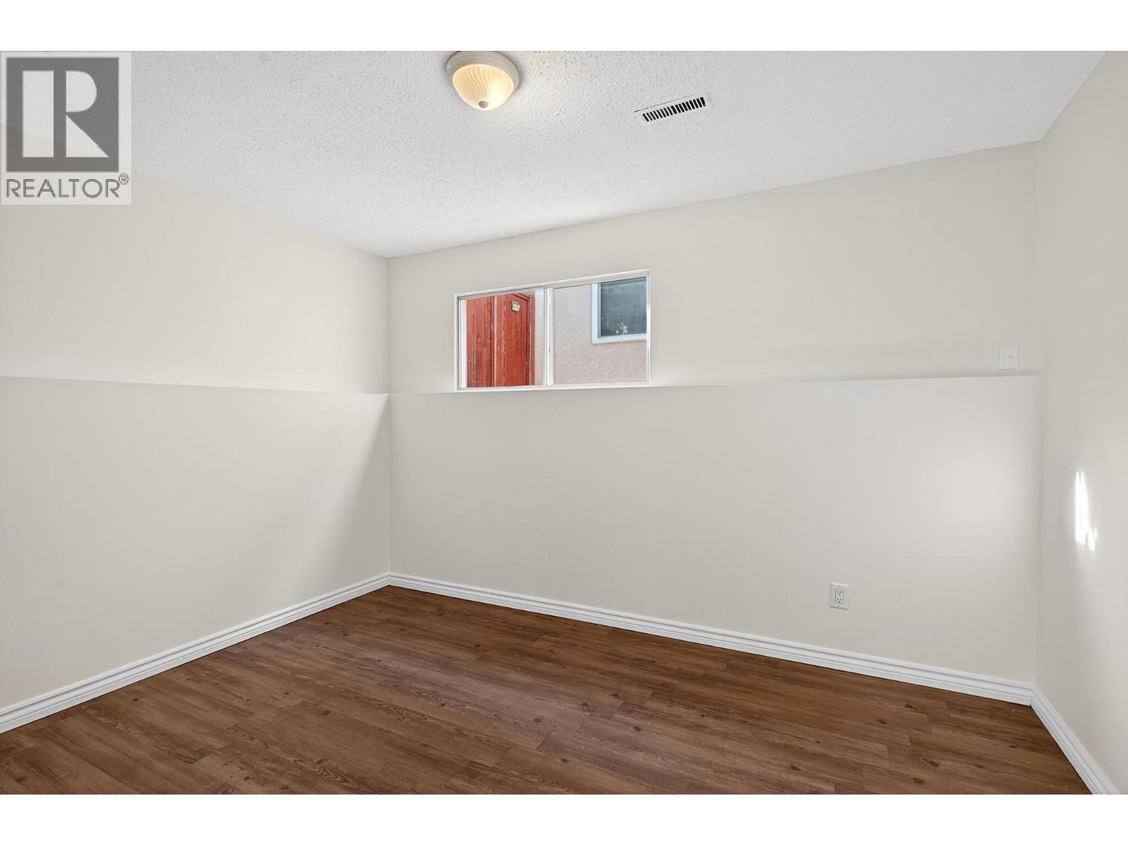 1031 Martin Avenue, Kelowna, British Columbia  V1Y 6V6 - Photo 21 - 10375633