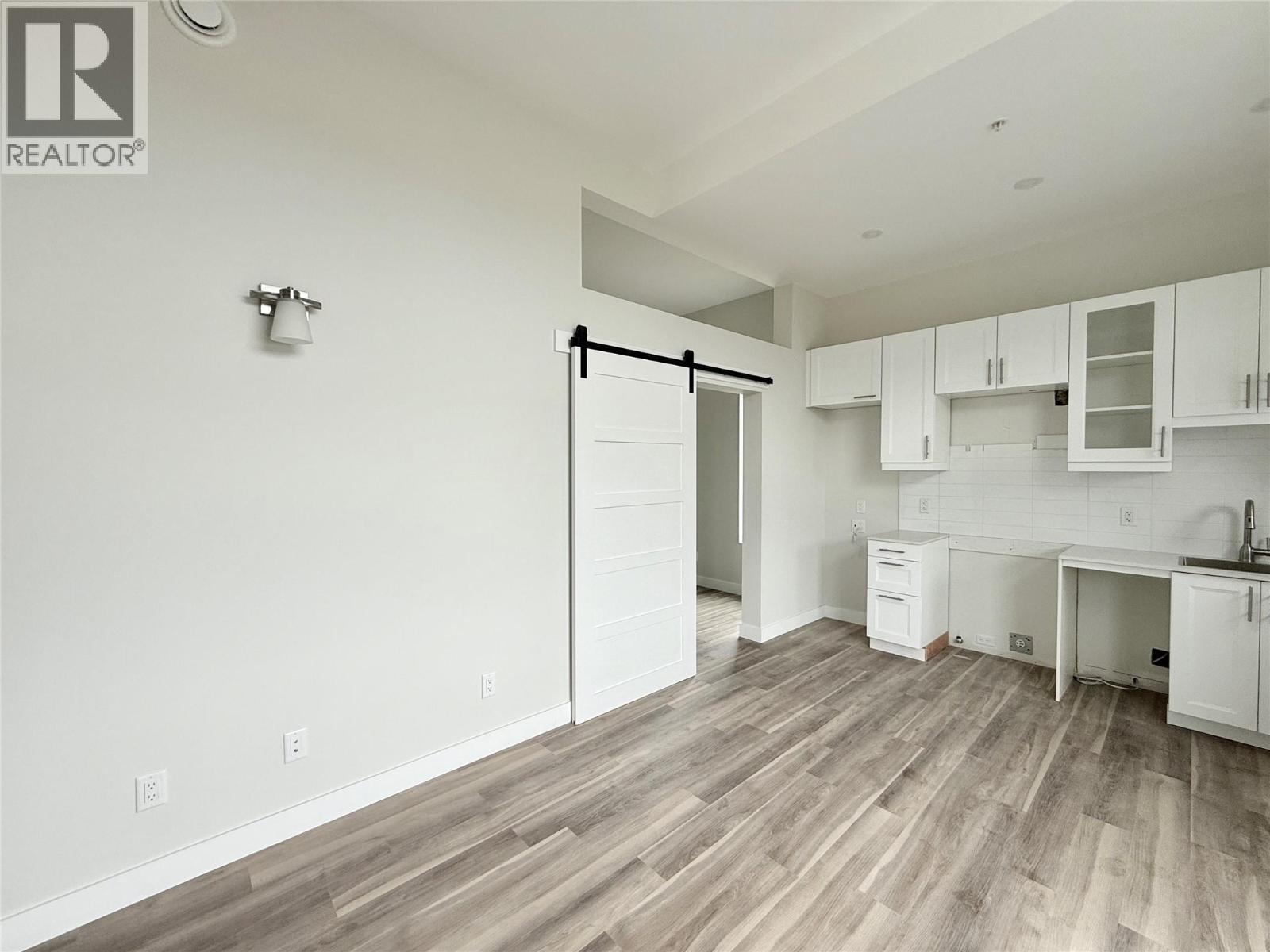 937 Spillway Road Unit# 104, Oliver, British Columbia  V0H 1T8 - Photo 4 - 10375812