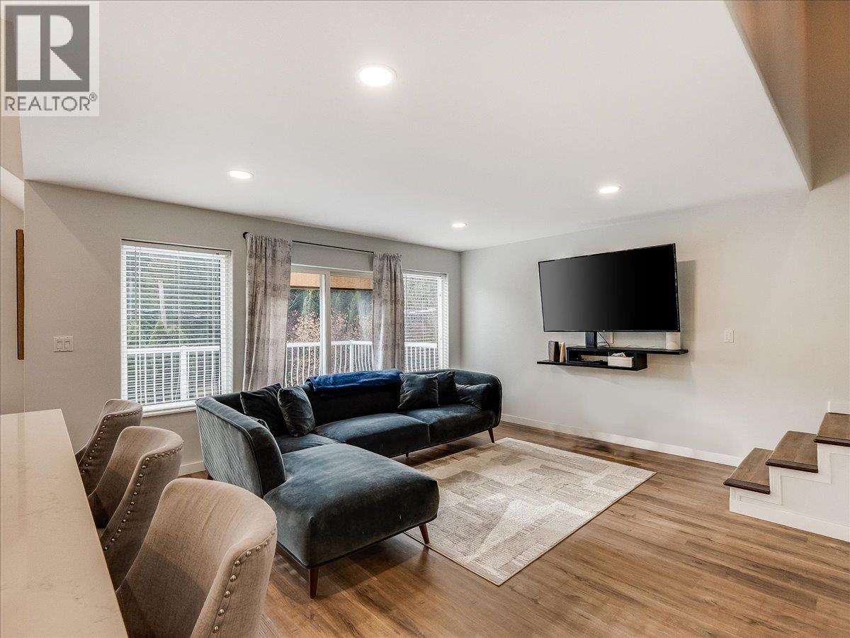 1105 Christie Road, Montrose, British Columbia  V0G 1P0 - Photo 11 - 10375579