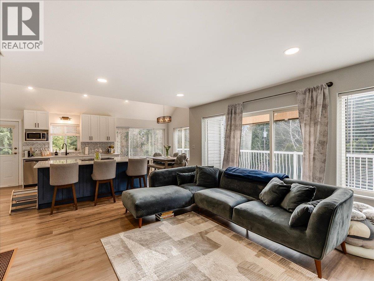 1105 Christie Road, Montrose, British Columbia  V0G 1P0 - Photo 13 - 10375579