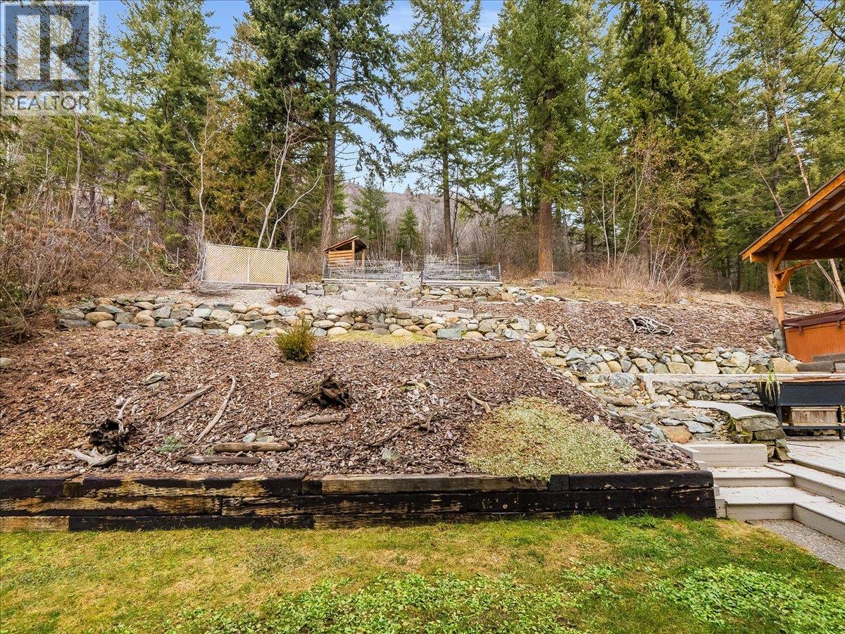 1105 Christie Road, Montrose, British Columbia  V0G 1P0 - Photo 39 - 10375579