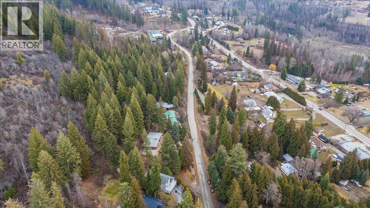 1105 Christie Road, Montrose, British Columbia  V0G 1P0 - Photo 52 - 10375579