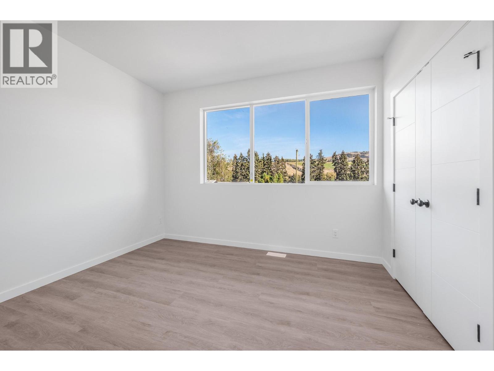 5661 Okanagan Landing Road Unit# 5, Vernon, British Columbia  V1T 7A6 - Photo 11 - 10375673