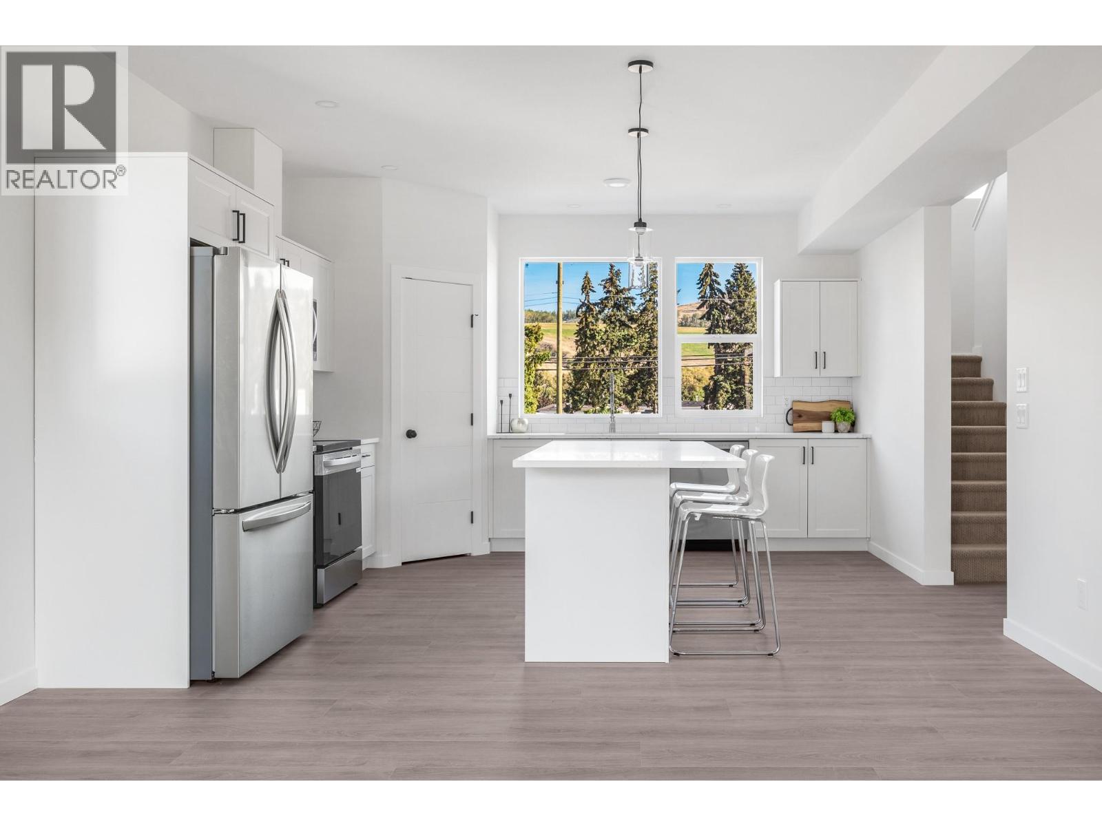 5661 Okanagan Landing Road Unit# 5, Vernon, British Columbia  V1T 7A6 - Photo 4 - 10375673