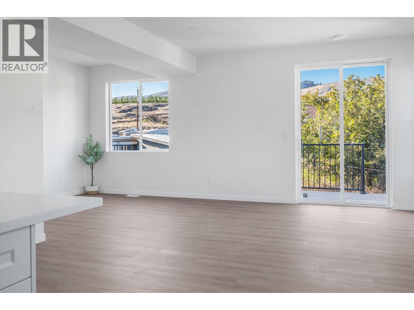 5661 Okanagan Landing Road Unit# 5, Vernon, British Columbia  V1T 7A6 - Photo 6 - 10375673