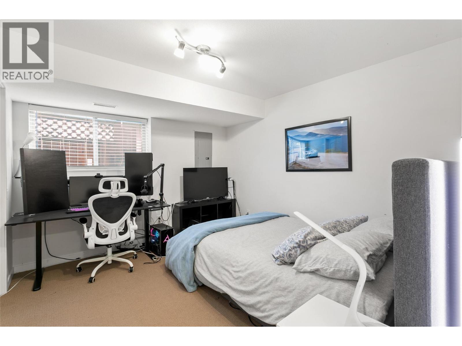 5074 Windsong Crescent, Kelowna, British Columbia  V1W 5B5 - Photo 29 - 10374838