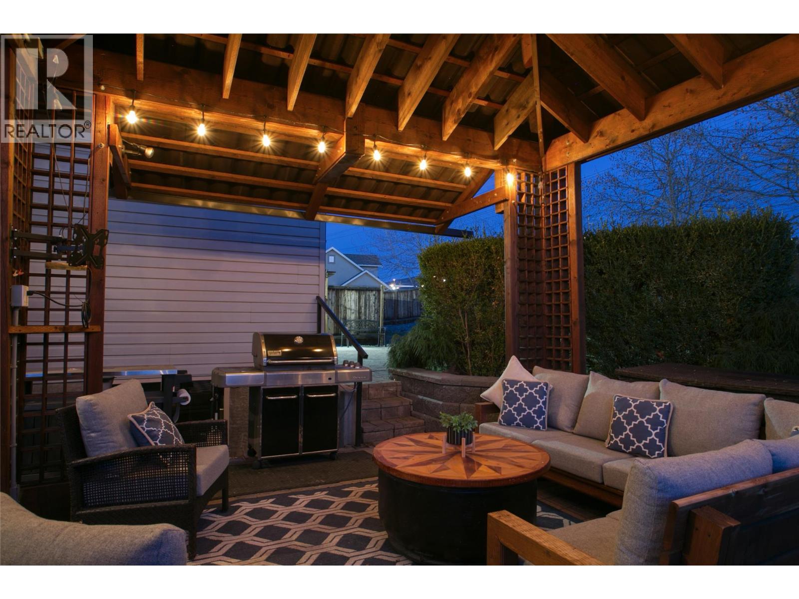 5074 Windsong Crescent, Kelowna, British Columbia  V1W 5B5 - Photo 3 - 10374838