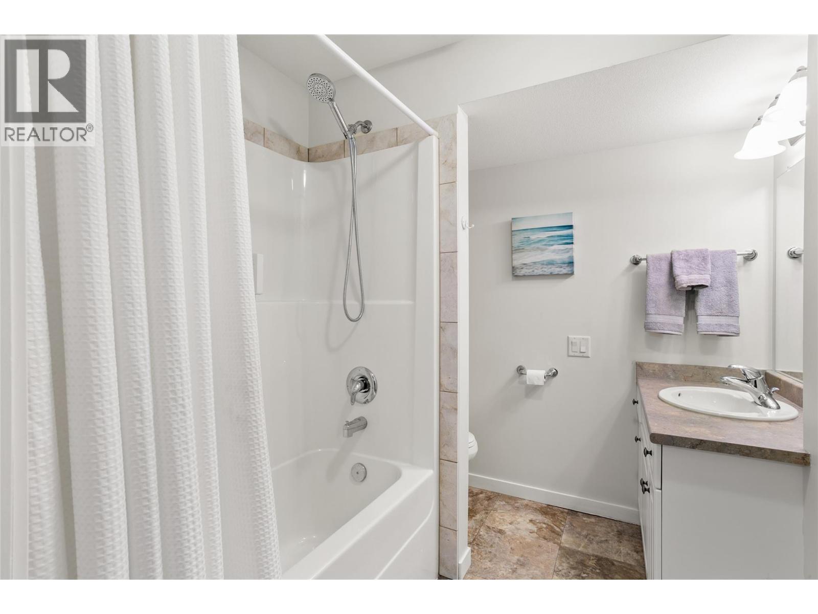 5074 Windsong Crescent, Kelowna, British Columbia  V1W 5B5 - Photo 31 - 10374838