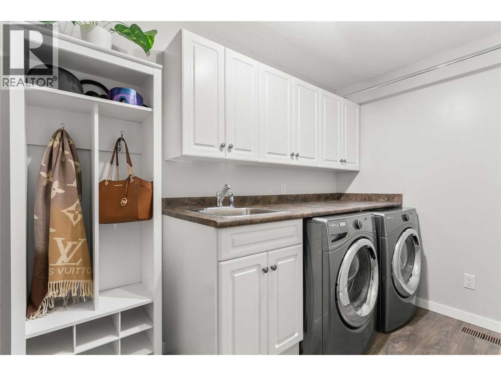 5074 Windsong Crescent, Kelowna, British Columbia  V1W 5B5 - Photo 32 - 10374838