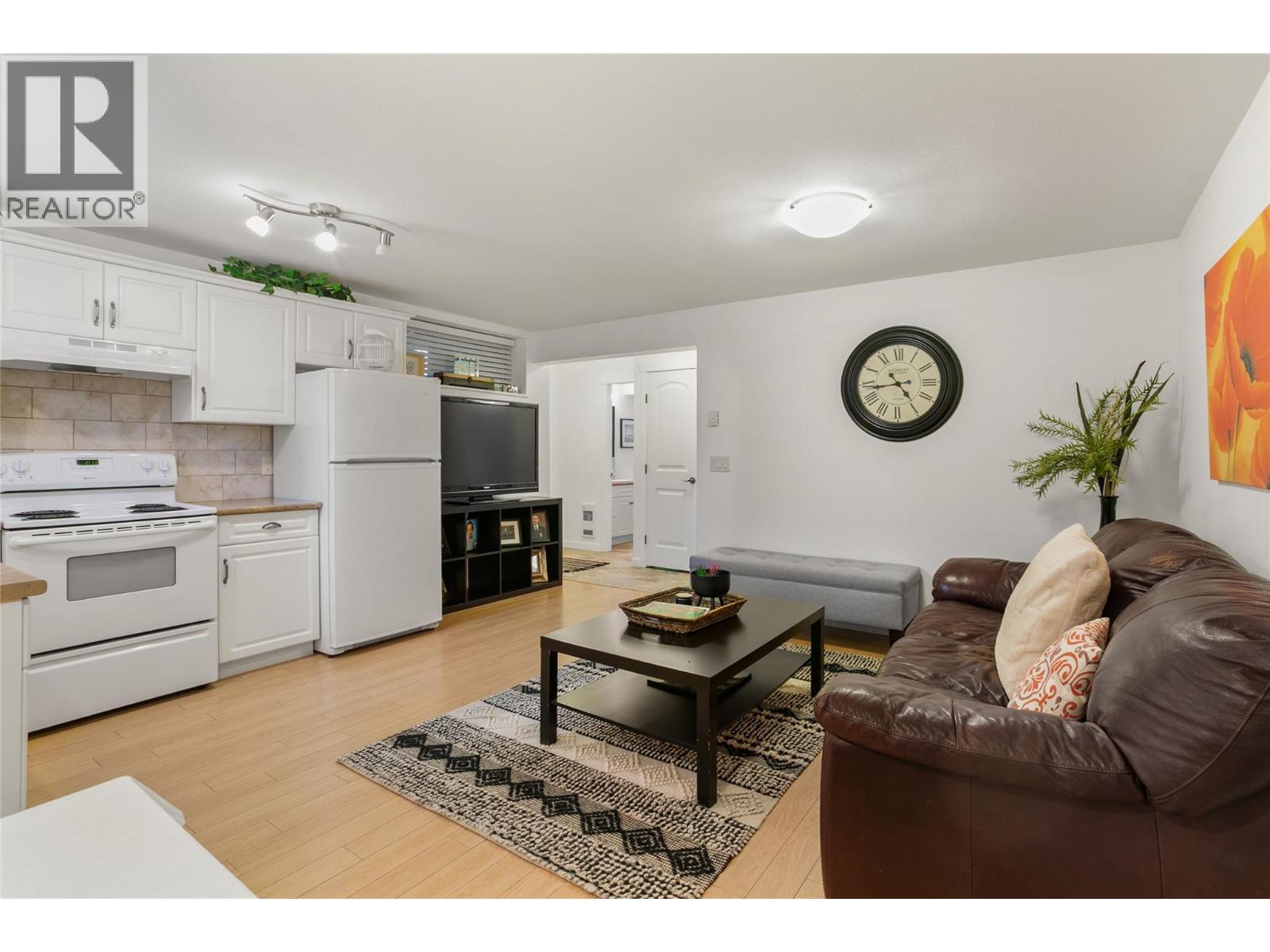 5074 Windsong Crescent, Kelowna, British Columbia  V1W 5B5 - Photo 33 - 10374838