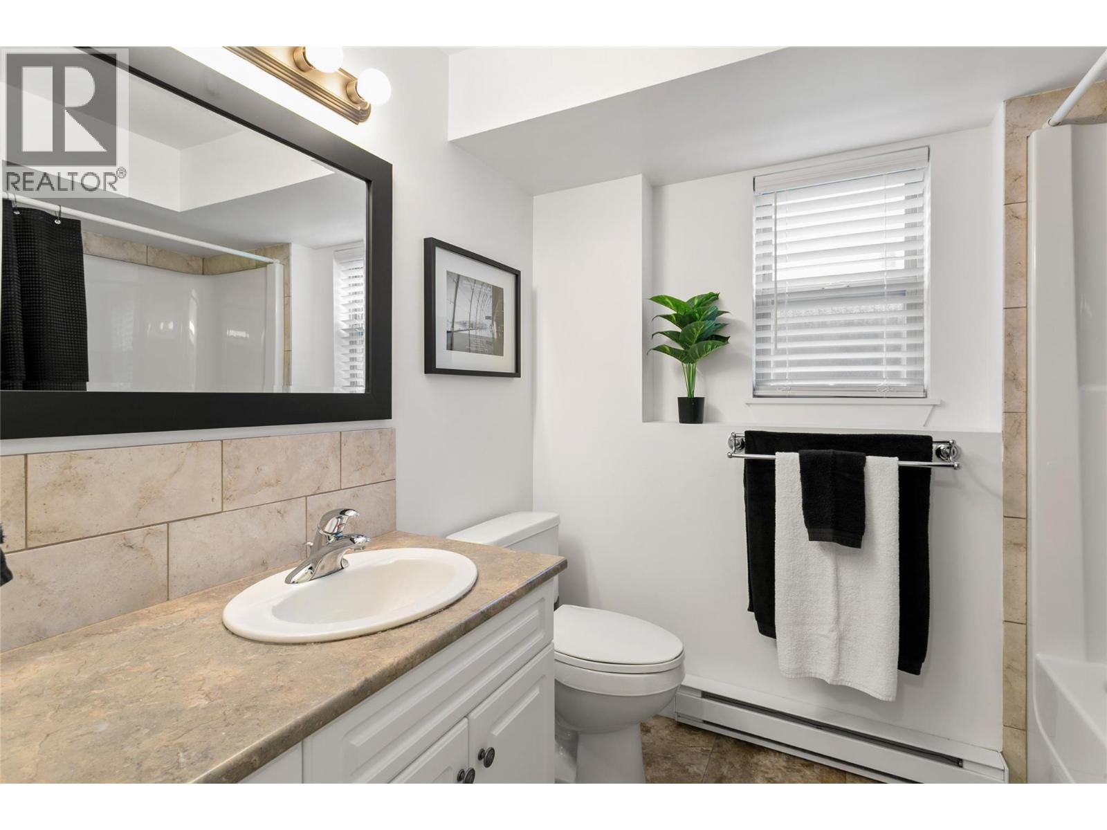 5074 Windsong Crescent, Kelowna, British Columbia  V1W 5B5 - Photo 39 - 10374838