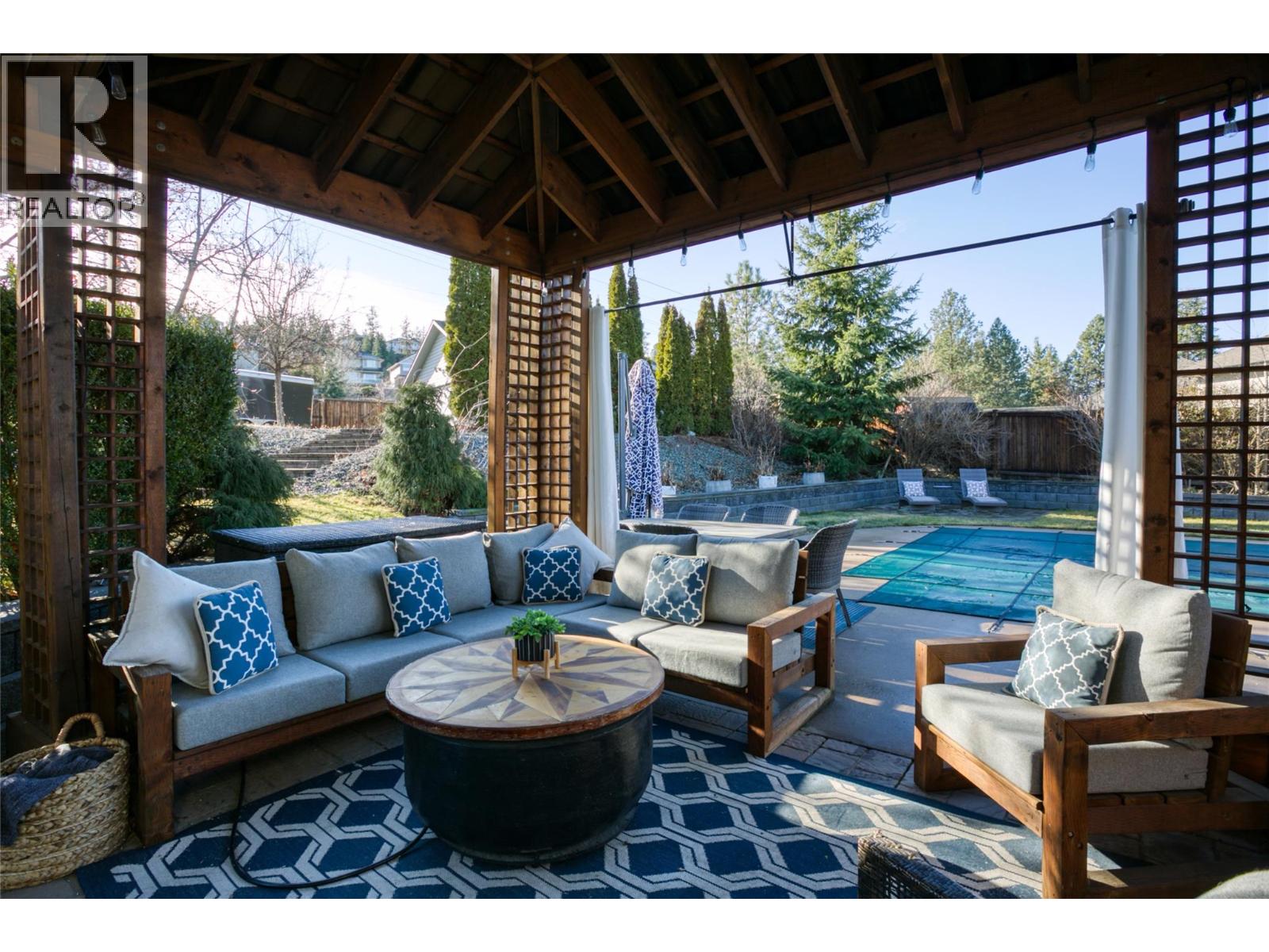 5074 Windsong Crescent, Kelowna, British Columbia  V1W 5B5 - Photo 45 - 10374838