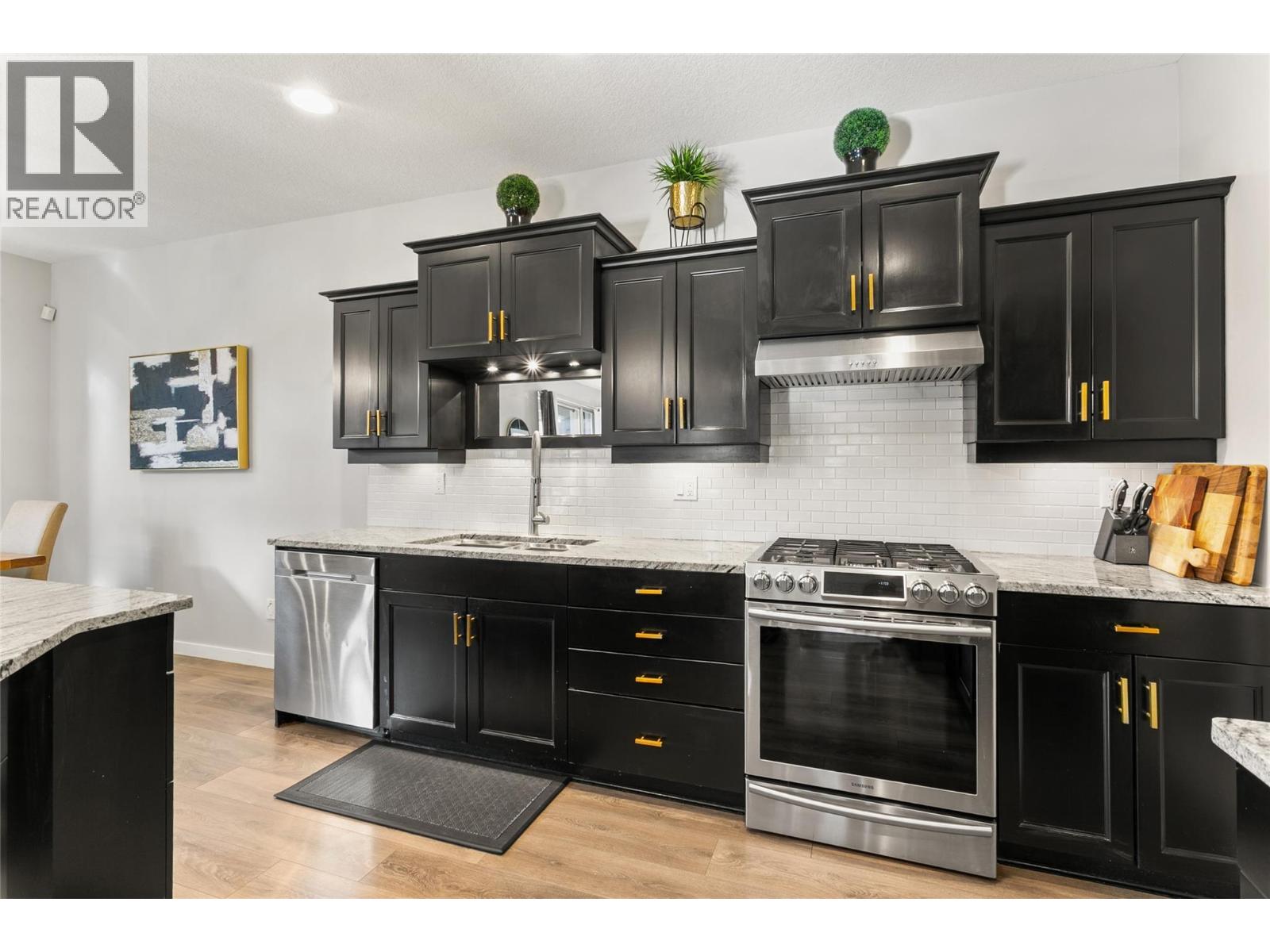 5074 Windsong Crescent, Kelowna, British Columbia  V1W 5B5 - Photo 9 - 10374838