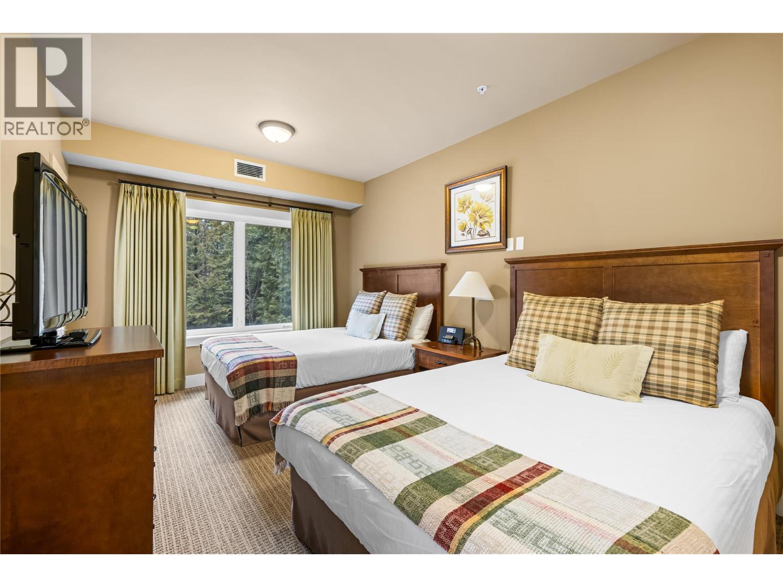 16310 Woolgar Road Unit# 1/4 Share Of 220, Crawford Bay, British Columbia  V0B 1E0 - Photo 5 - 10375801