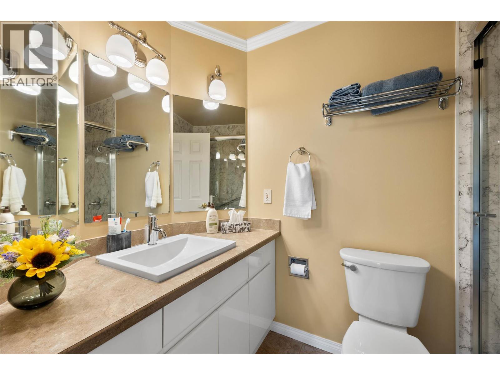 3577 Navatanee Drive, Kamloops, British Columbia  V2H 1S1 - Photo 17 - 10375723