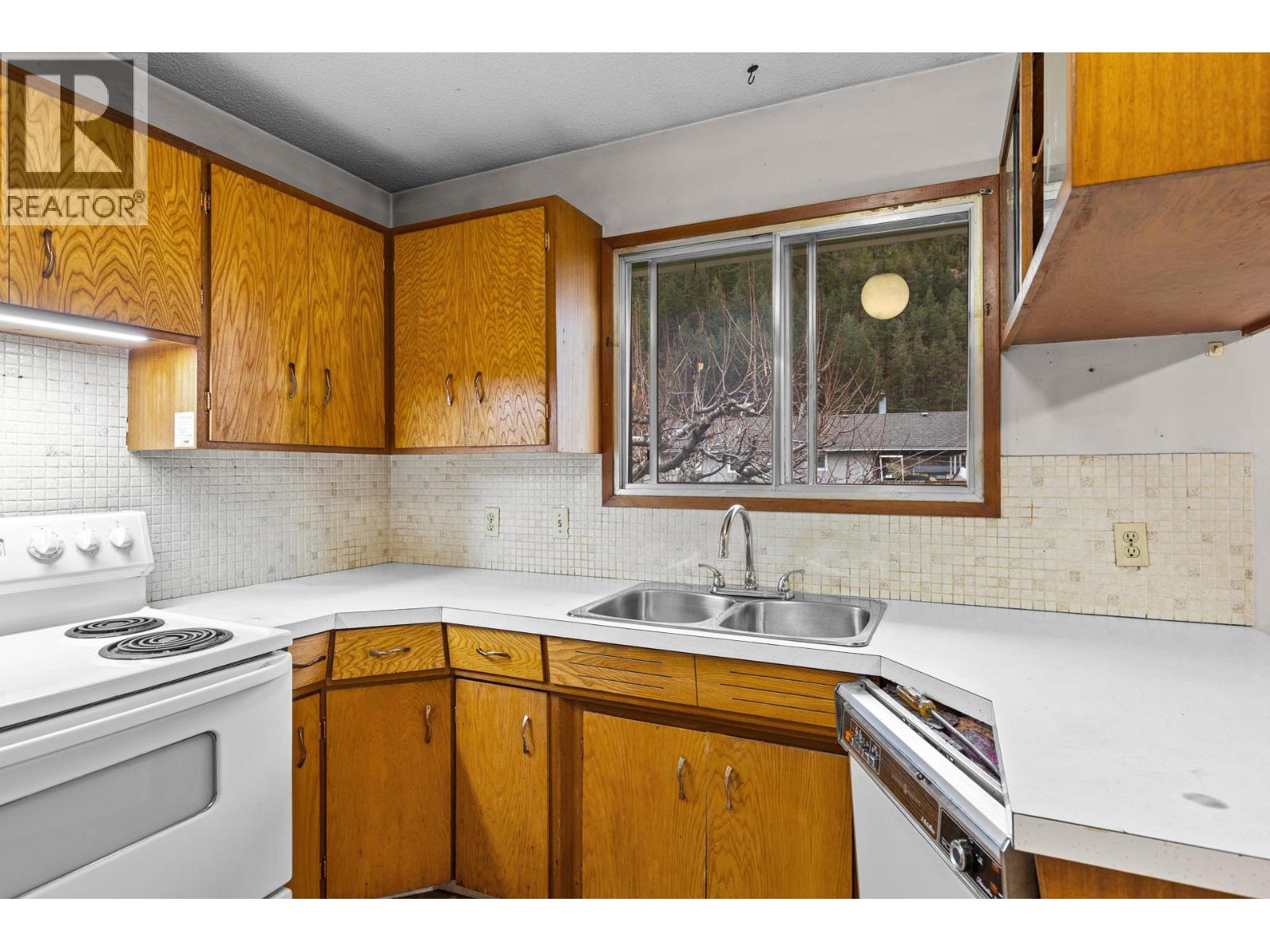 1451 Ross Road, West Kelowna, British Columbia  V1Z 1L5 - Photo 16 - 10375763