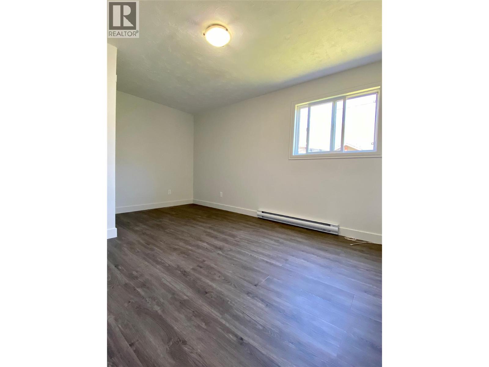 510 Tenth Street E, Revelstoke, British Columbia  V0E 2S0 - Photo 8 - 10375438