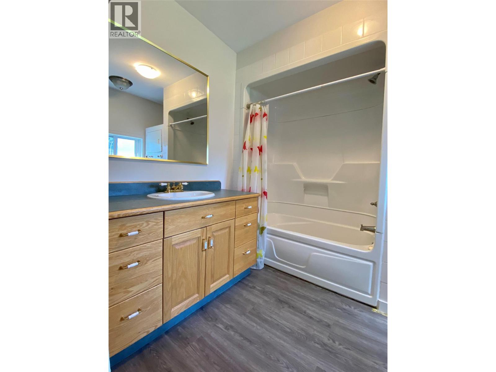 510 Tenth Street E, Revelstoke, British Columbia  V0E 2S0 - Photo 9 - 10375438