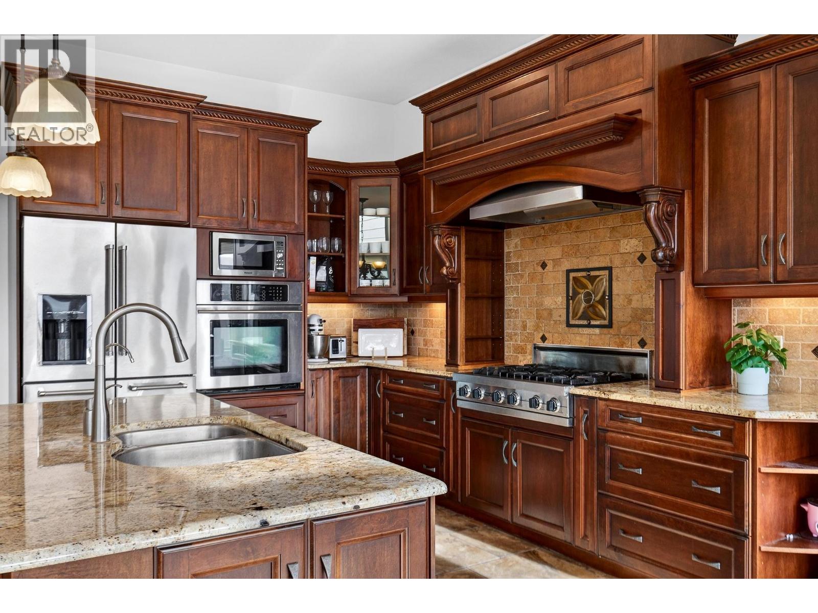 748 Traditions Crescent, Kelowna, British Columbia  V1V 2Y2 - Photo 13 - 10375732