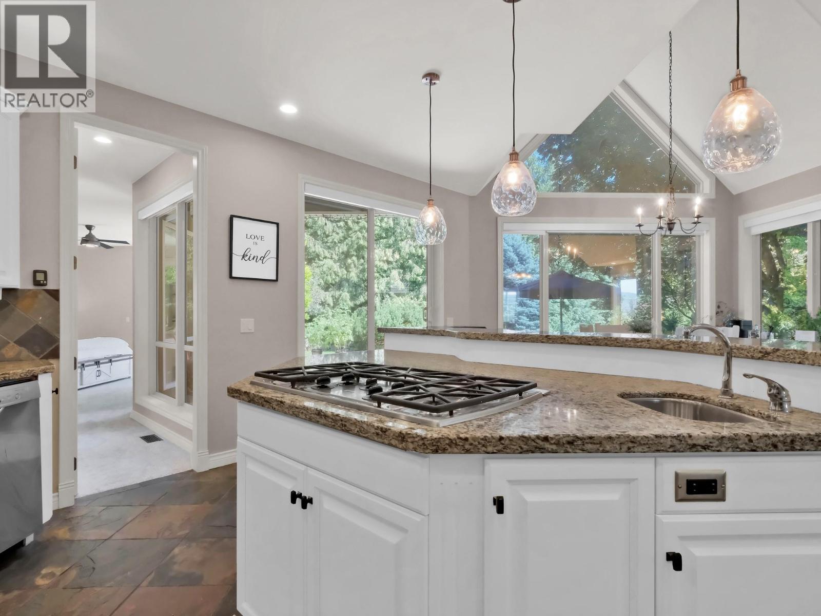 3063 Thacker Drive, West Kelowna, British Columbia  V1Z 1X5 - Photo 18 - 10375413