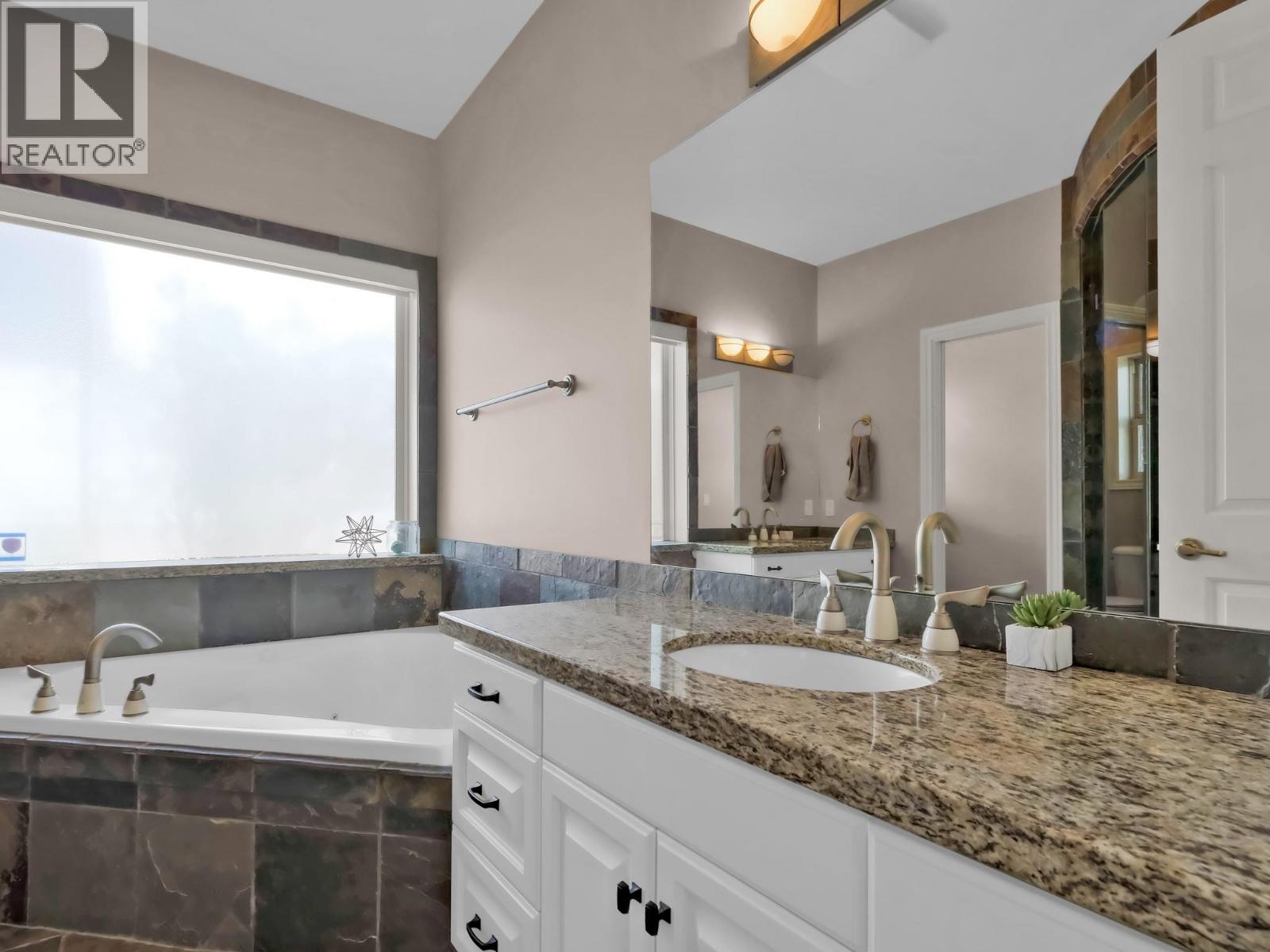 3063 Thacker Drive, West Kelowna, British Columbia  V1Z 1X5 - Photo 30 - 10375413