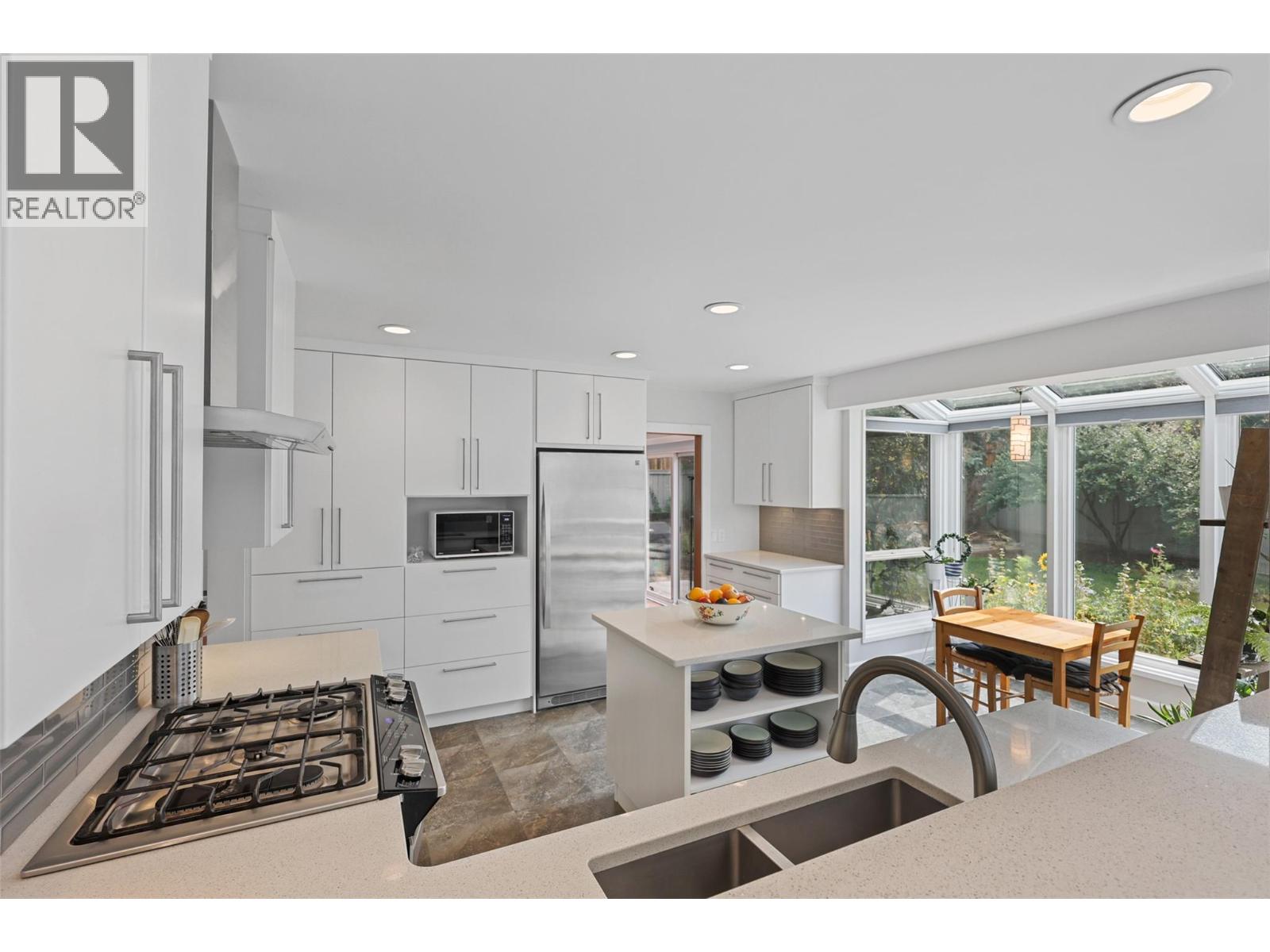 1838 Cathedral Court, Kamloops, British Columbia  V2E 2A7 - Photo 20 - 10375842