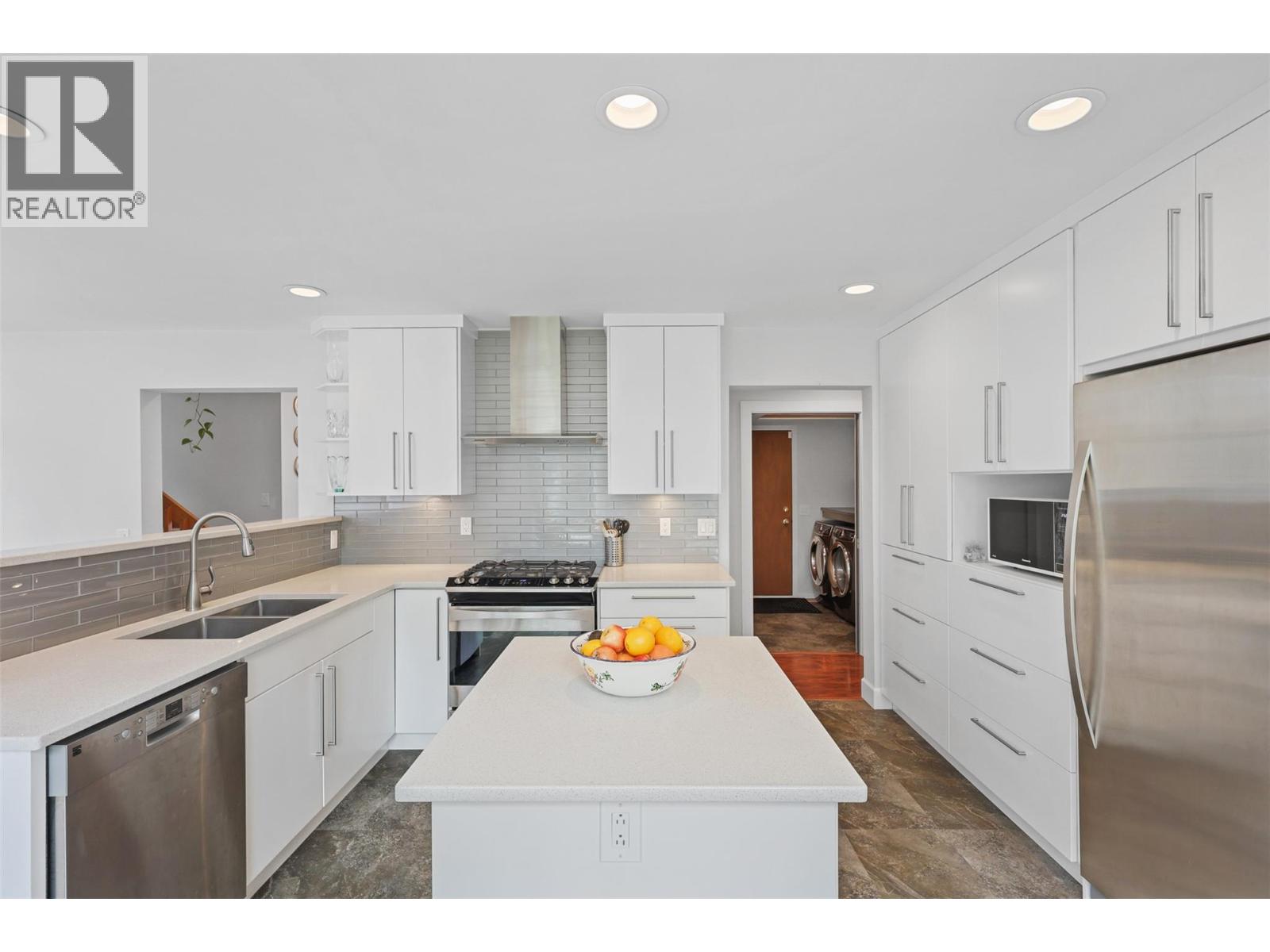 1838 Cathedral Court, Kamloops, British Columbia  V2E 2A7 - Photo 23 - 10375842