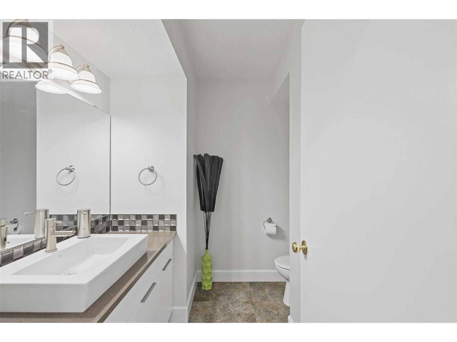 1838 Cathedral Court, Kamloops, British Columbia  V2E 2A7 - Photo 48 - 10375842