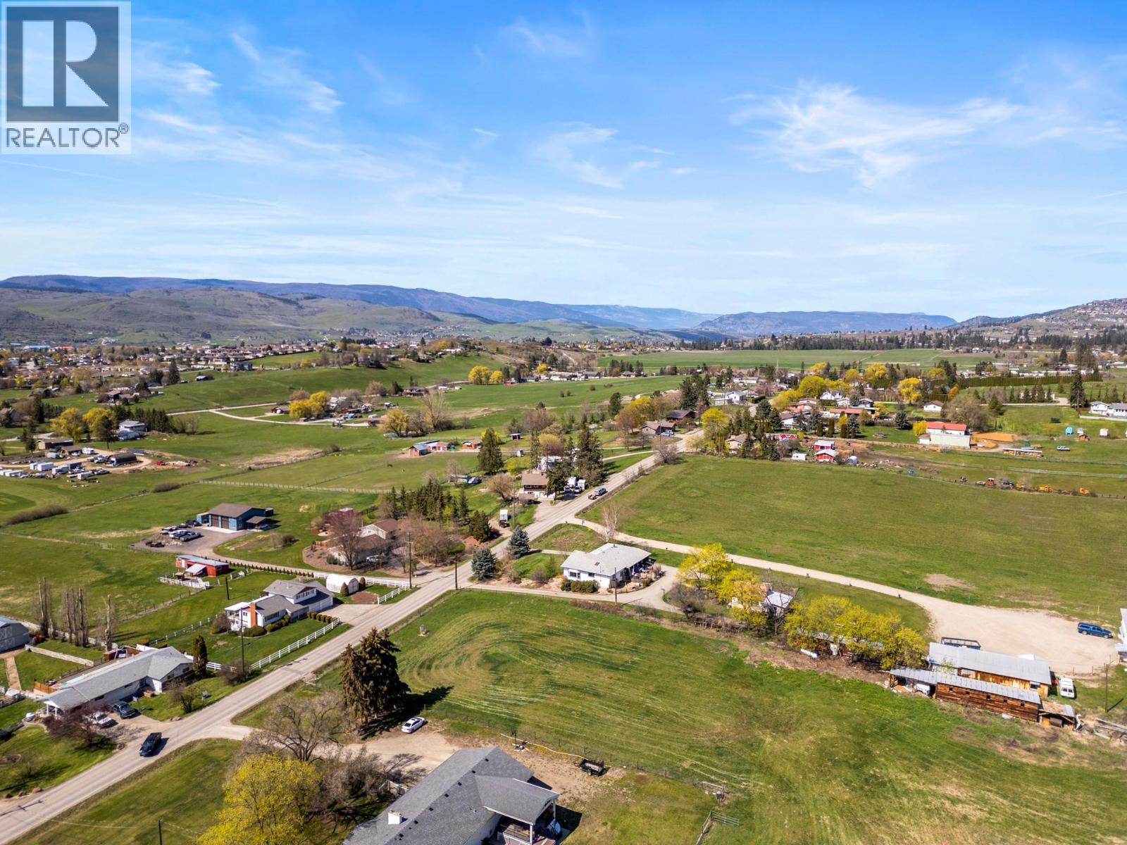 2455 East Vernon Road, Vernon, British Columbia  V1B 3A6 - Photo 9 - 10375832