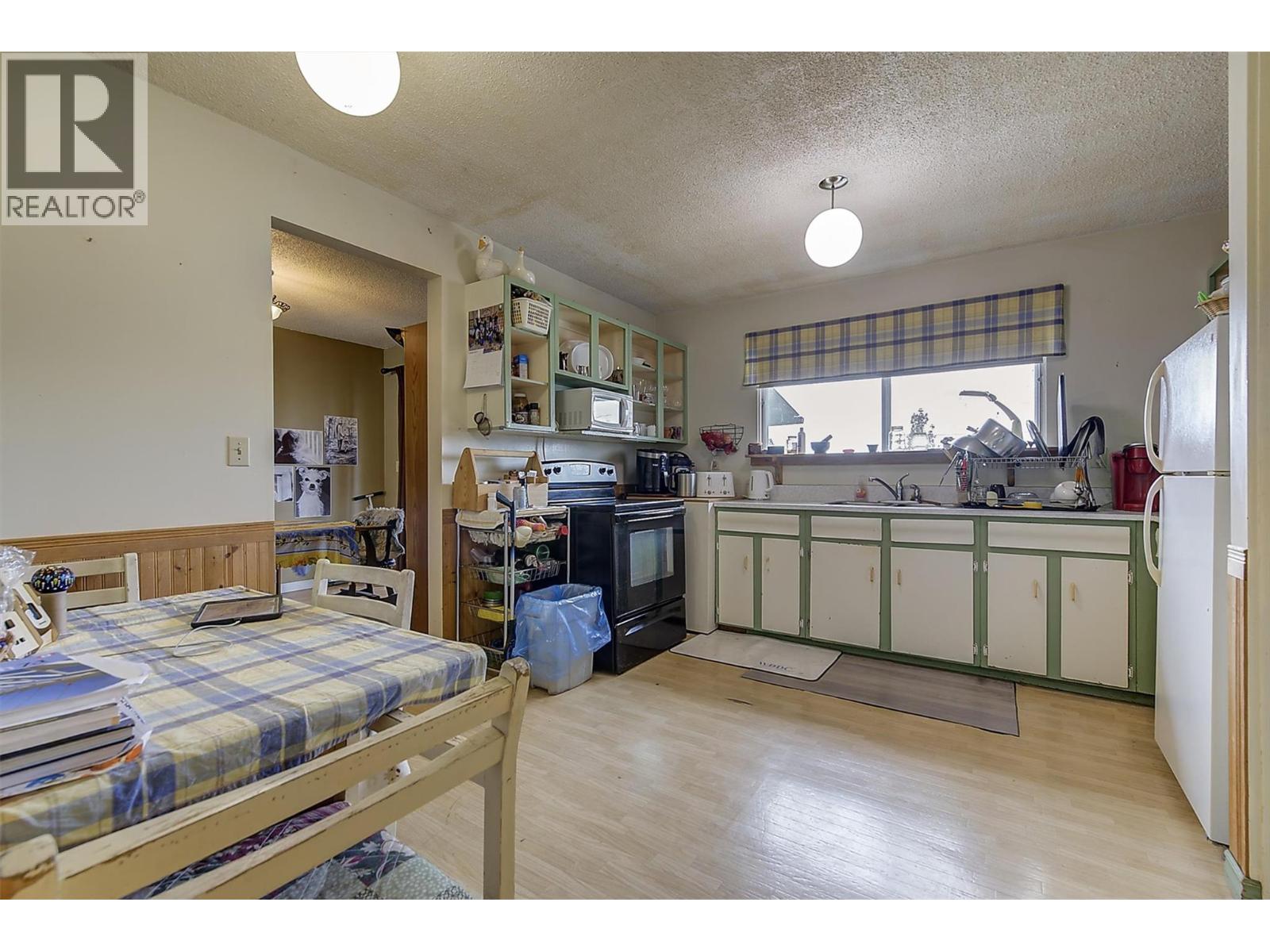 970 Taurus Road, Kelowna, British Columbia  V1X 5G3 - Photo 12 - 10375655