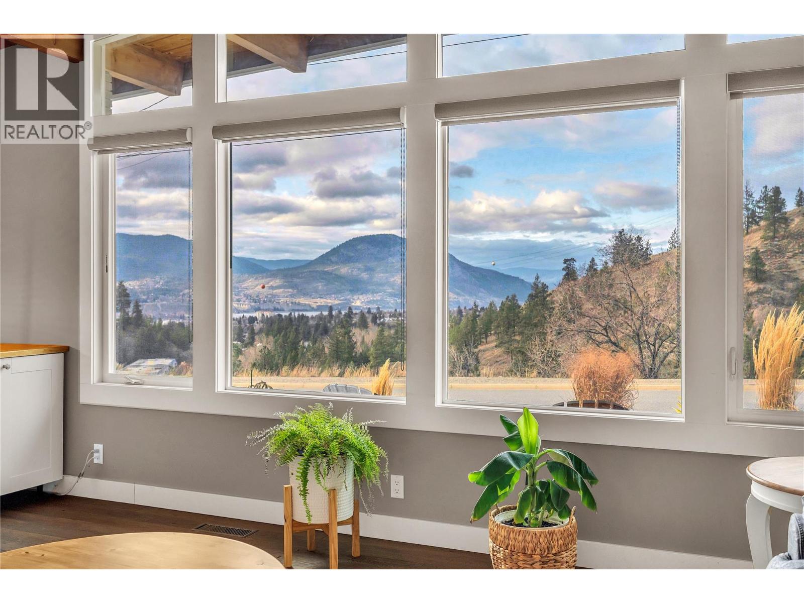 1554 Ridgedale Avenue, Penticton, British Columbia  V2A 2S4 - Photo 9 - 10375617