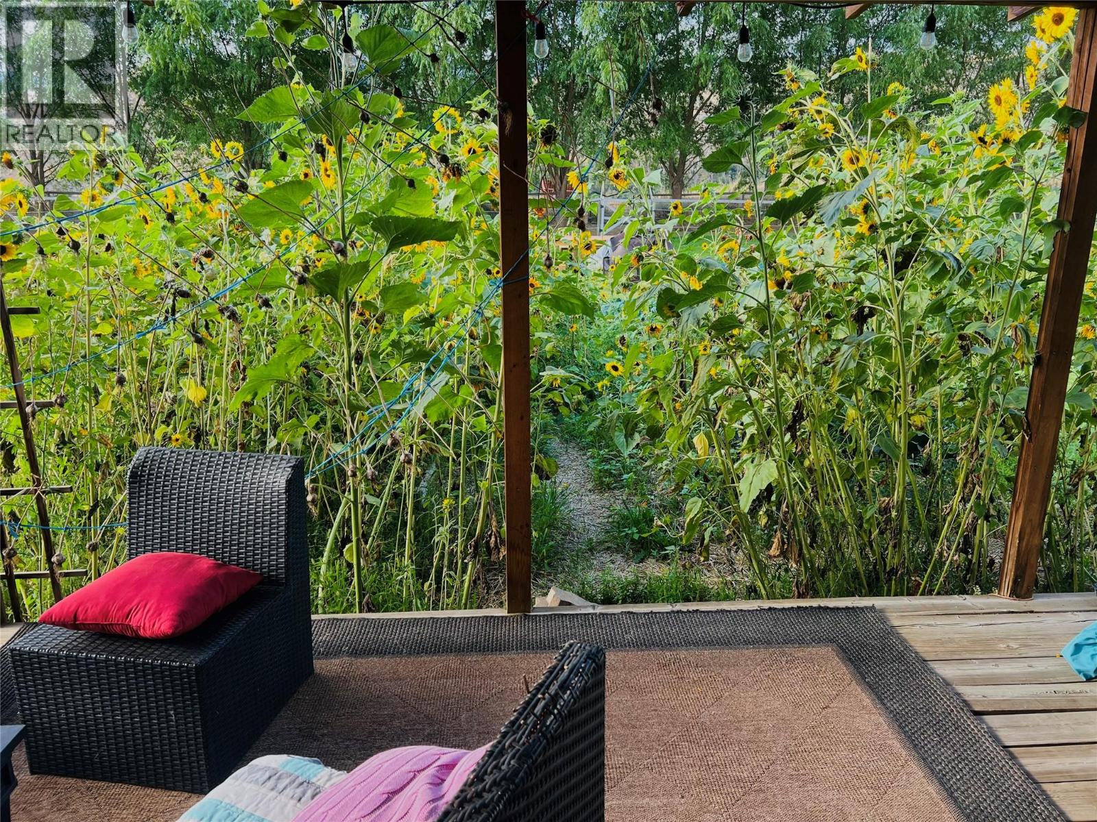 6219 Sundown Road, Kamloops, British Columbia  V0K 2J0 - Photo 10 - 10375809