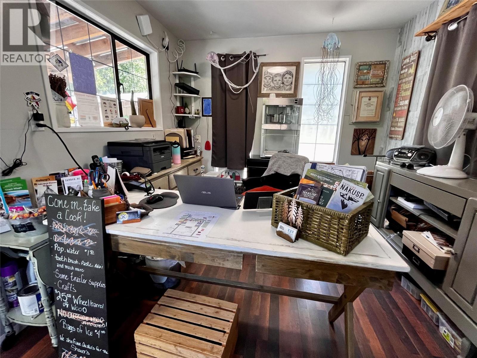 1701 Highway 23 Highway, Nakusp, British Columbia  V0G 1R0 - Photo 10 - 10375266