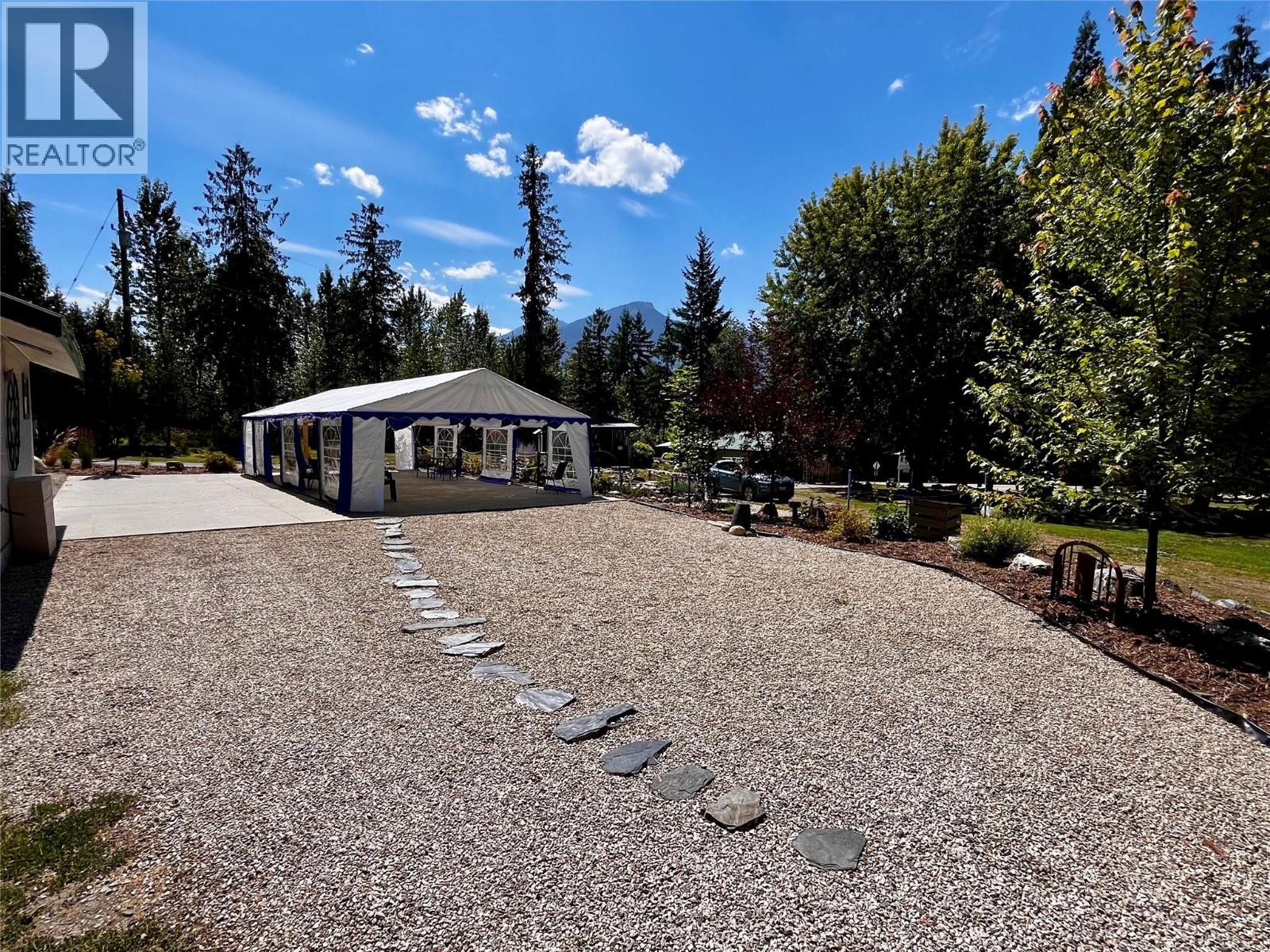 1701 Highway 23 Highway, Nakusp, British Columbia  V0G 1R0 - Photo 21 - 10375266