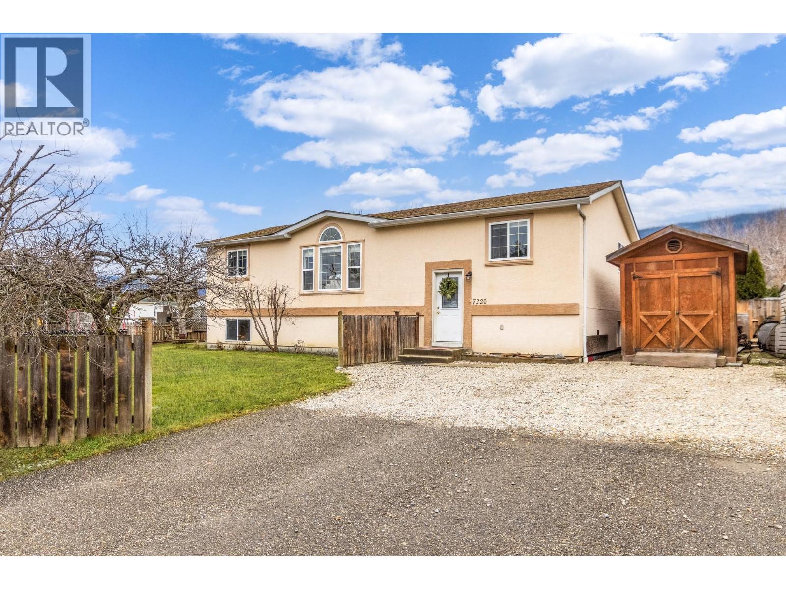 7220 47 Street Ne, Salmon Arm, British Columbia  V0E 1K0 - Photo 1 - 10375013