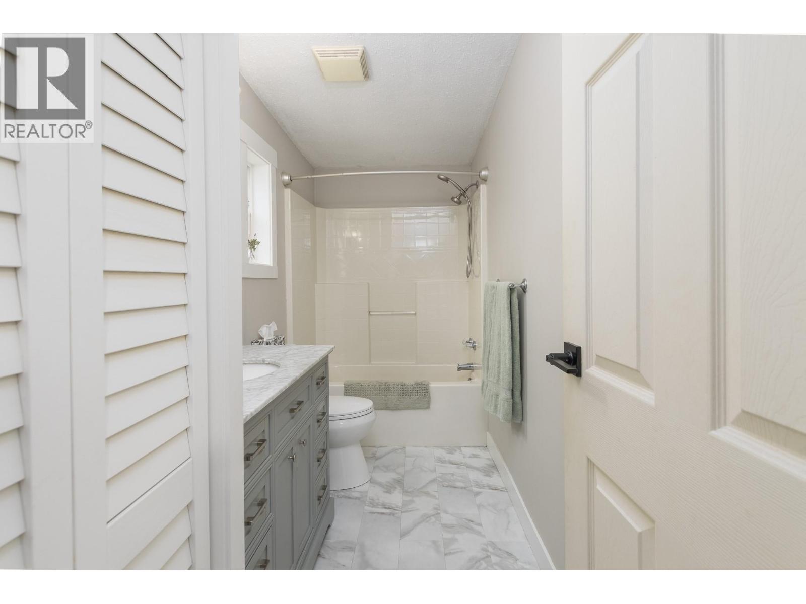 7220 47 Street Ne, Salmon Arm, British Columbia  V0E 1K0 - Photo 23 - 10375013